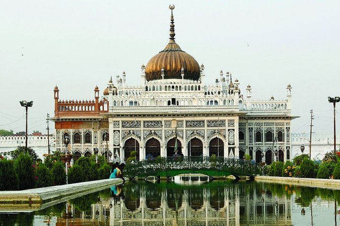 6-Hour Lucknow Sightseeing Tour With Hotel Pickup - Exceptional Guide Reviews