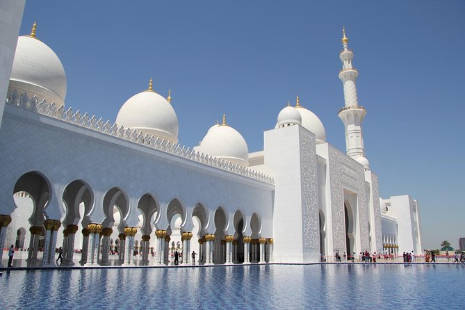 Abu Dhabi Mosque With Qasr Watn and Lunch at Emirates Palace - Additional Directions