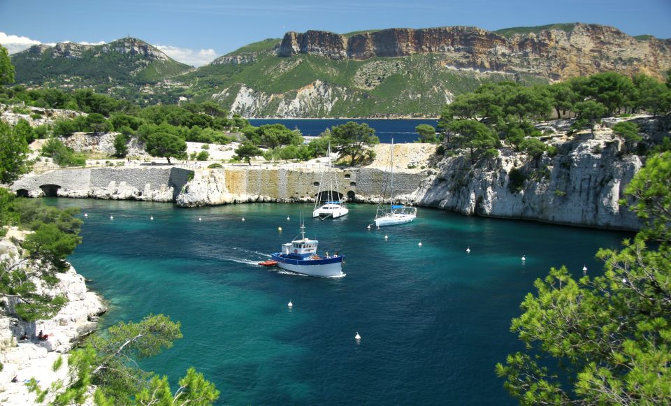 Aix-en-Provence: Cassis Boat Ride and Wine Tasting Day Tour - Customer Reviews
