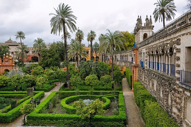 Alcazar Of Sevilla: Guided Tour And Entry Tickets - Directions to Alcazar in Sevilla