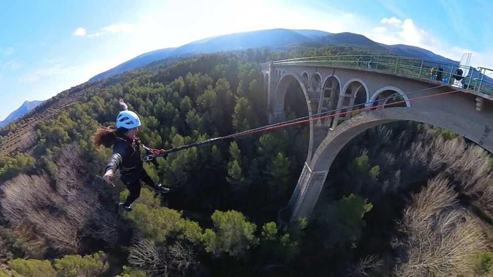 Alcoy: Bungee Jumping - Requirements and Restrictions