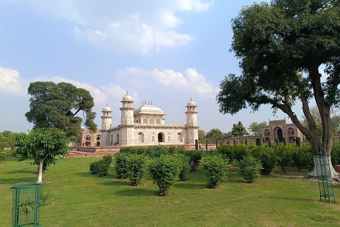 All Cost Inclusive Tour Extraordinaire of Taj Mahal, and Agra - Pricing Details and Variations