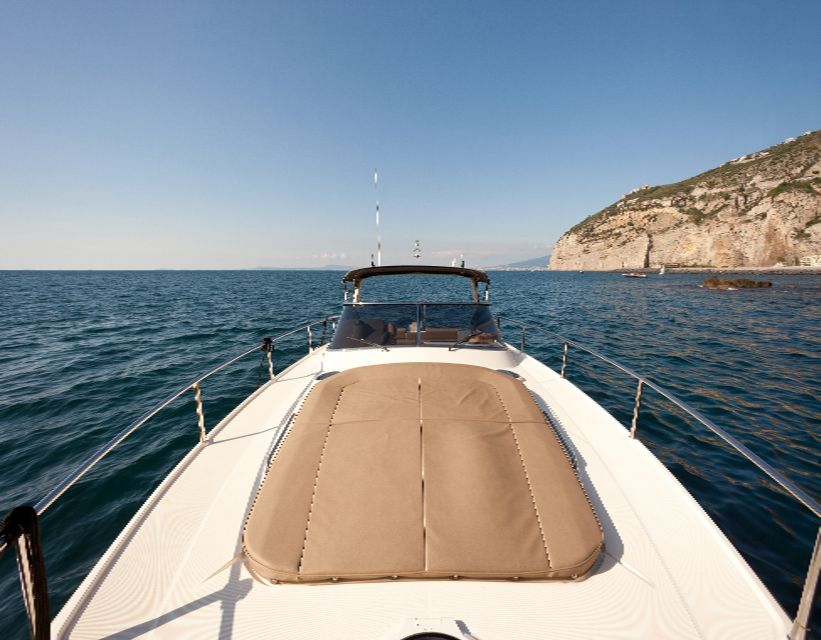 Amazing Private Yacht Tour to Capri & Positano - Meeting Point