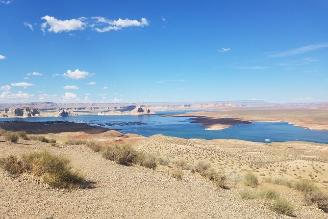 Antelope Canyon, Horseshoe Bend and Lake Powell Tour From Las Vegas - Horseshoe Bend Experience