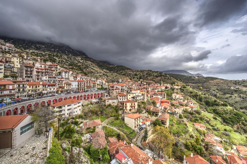 Athens to Delphi & Arachova Private Guided Tour With Lunch - Important Information