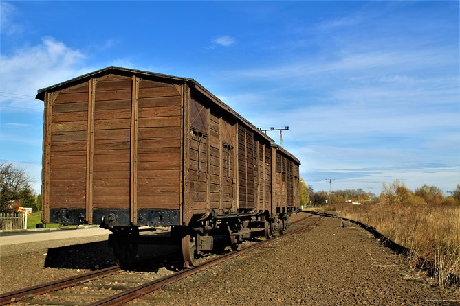 Auschwitz Birkenau English Guided Tour From Krakow - Common questions