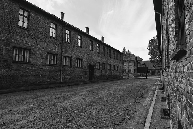Auschwitz & Cracow From Warsaw Heartbreaking Tour With Pick up - Booking Information