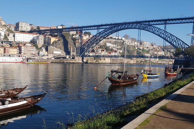 Aveiro / Porto / Gaia Full Day Private Tour - Lunch at Local Restaurant