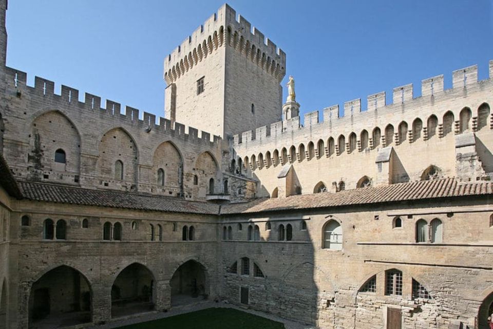 Avignon-Palace of the Popes: The History Digital Audio Guide - Description and Exploration