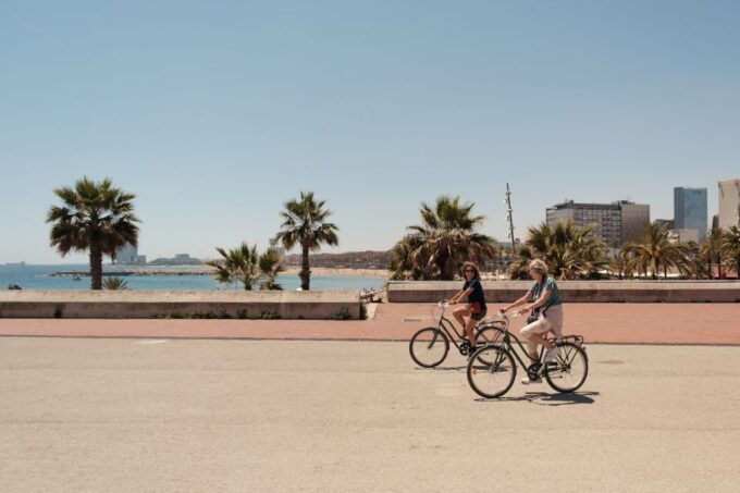 Barcelona: 3-Hour Bike Tour With a Local Guide - Booking Information