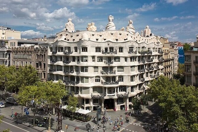 Barcelona: Casa Mila-La Pedrera Audio Guide Tour - Additional Info for Visitors