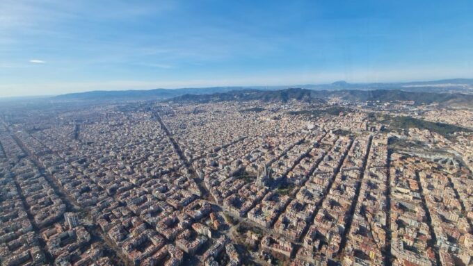 Barcelona City Panoramic Tour - Experience Highlights and Additional Services