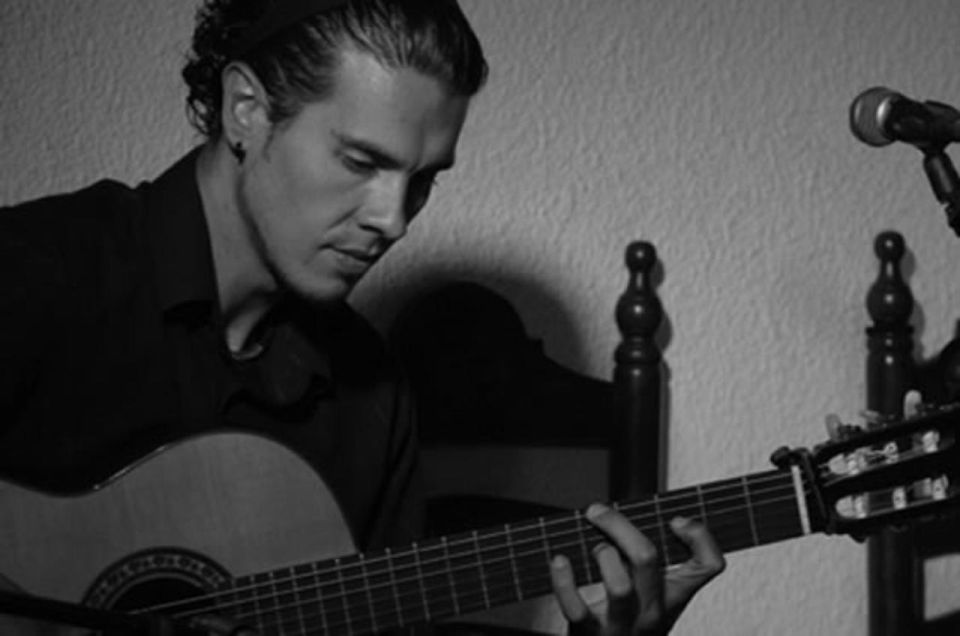 Barcelona: Flamenco at El Patio Andaluz With Optional Dinner - Additional Offerings and Services