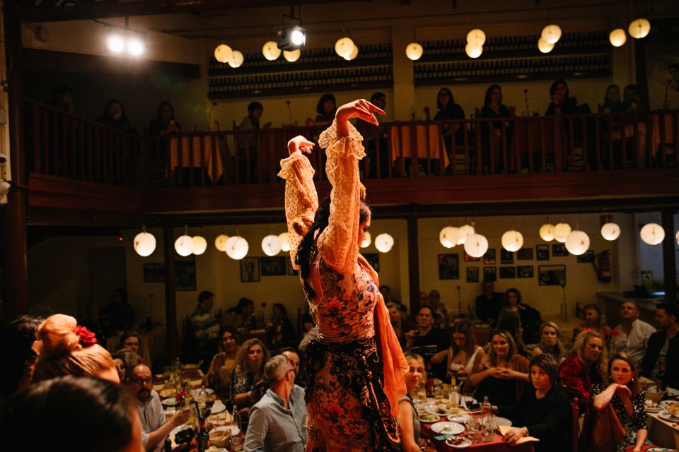 Barcelona: Flamenco Show With Dinner at Tablao De Carmen - Inclusions With the Ticket
