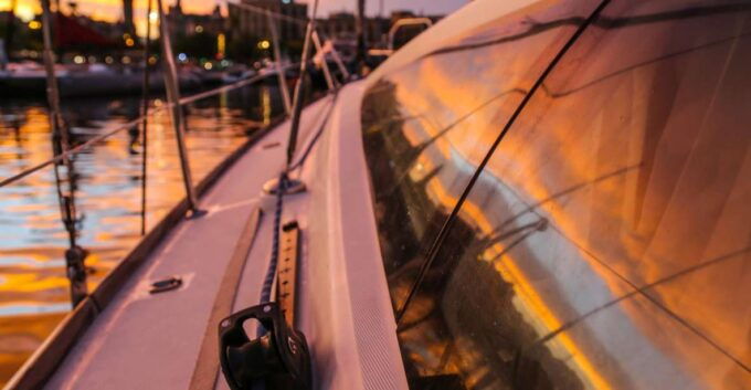 Barcelona: Private 4-Hour Sunset Sailing Experience - Key Highlights