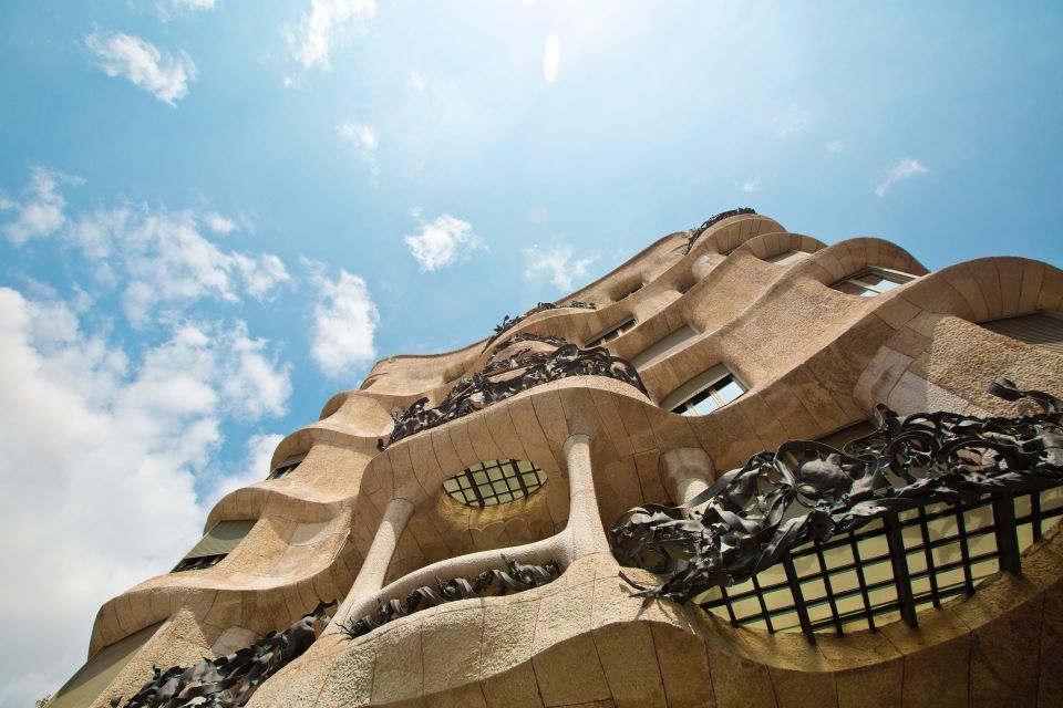 Barcelona: Private Exclusive History Tour With Local Expert - Reservation Details