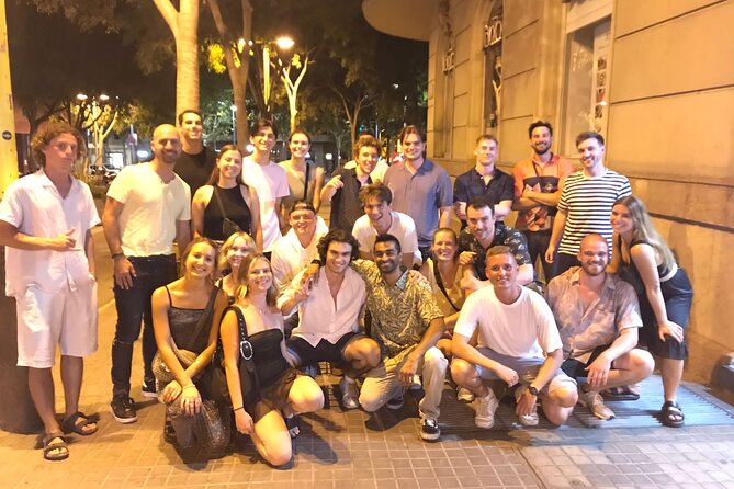 Barcelona Pub Crawl by KING - Free Shot and VIP Entry - Access to VIP Entry