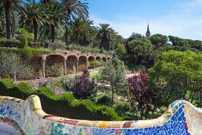 Barcelona: Reserved Entrance to Park Güell With Audio Guide - Ticket Retrieval and Audio Guide Operation