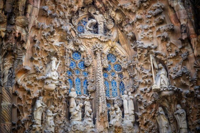 Barcelona: Sagrada Familia Guided Private Tour - Location and Meeting Point