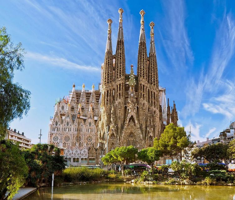 Barcelona: Sagrada Familia & Park Guell With Hotel Pickup - Booking and Cancellation Policies