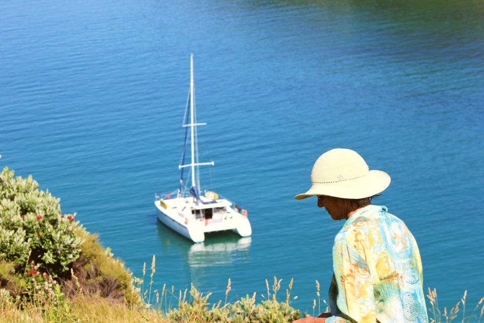 Bay of Islands: Sailing Catamaran Charter With Lunch - Meeting Point and Amenities