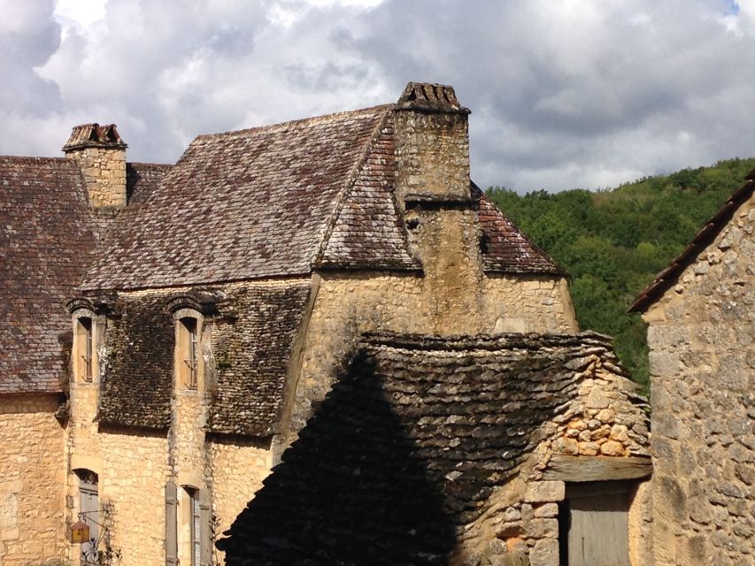 Bordeaux to Dordogne: Castles & Villages Private Tour - Highlights of the Private Tour