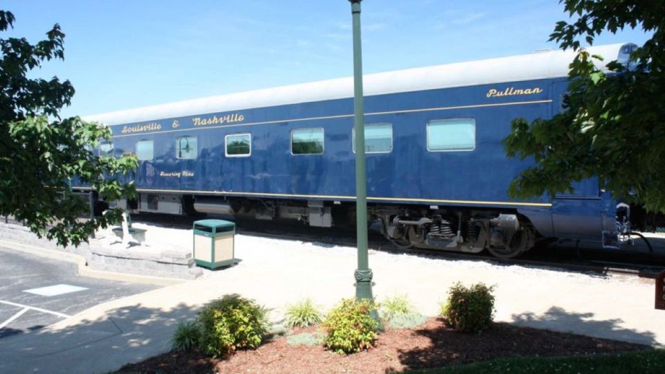 Bowling Green: Historic RailPark & Train Museum Entry & Tour - Booking Information