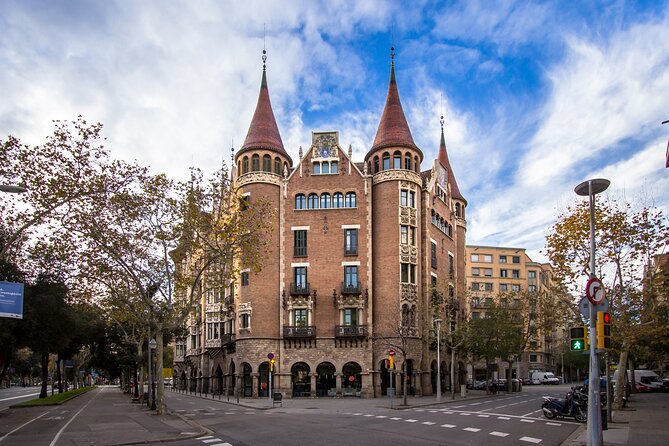 Casa Batllo Fast-Track Tickets, Barcelona Architecture Tour - Booking and Confirmation Process