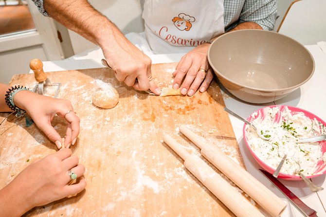 Cesarine: Small Group Pasta and Tiramisu Class in Padua - Cancellation Policy