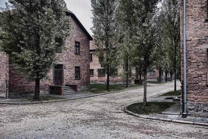 Combined Tour Auschwitz Birkenau Guided & Salt Mine Guided From Krakow - Cancellation Policy