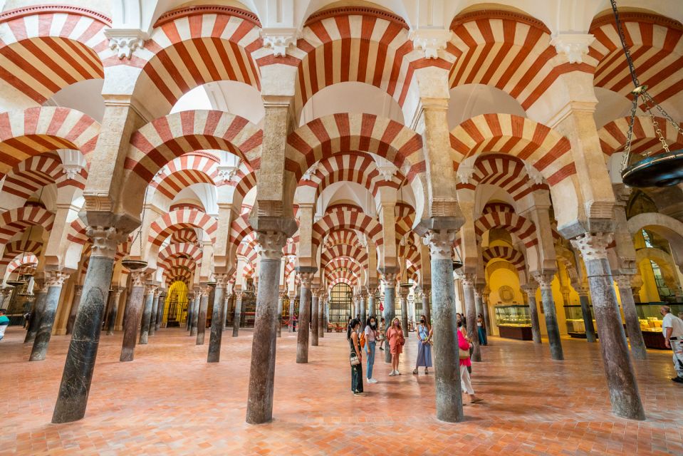 Córdoba: Mosque, Jewish Quarter & Synagogue Tour With Ticket - Review Summary
