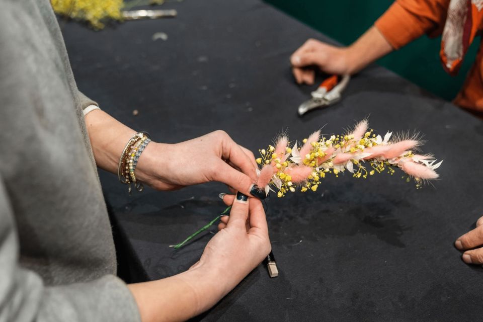 Create Dried Flower Crown Workshop In Paris, France - Booking Information