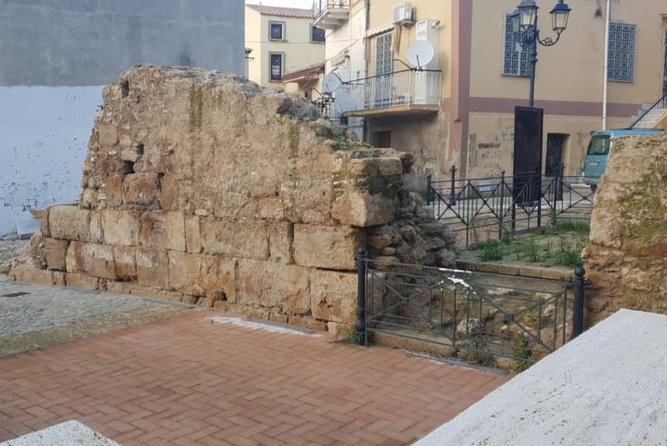 Cultural Visit in the Historic Center of Crotone - Viator Background and Connection