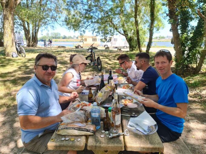 Cycling in the Loire Valley Castles! - Booking Information