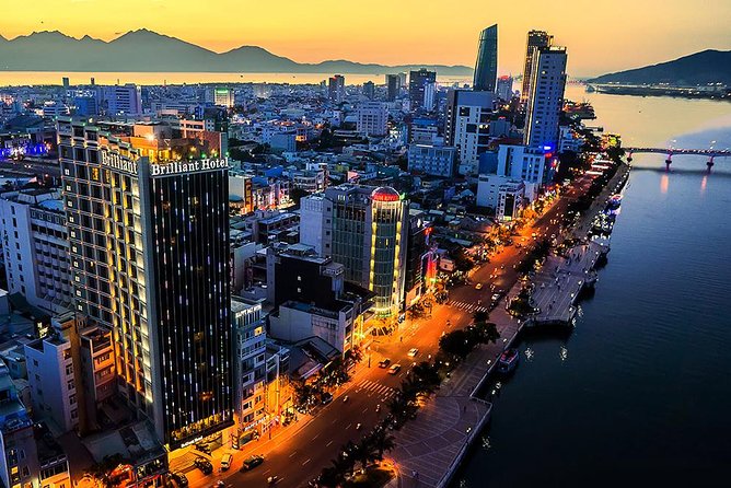 Da Nang by Night: Seafood Dinner, Night Market and Cruise Trip - Nighttime Sightseeing Opportunities