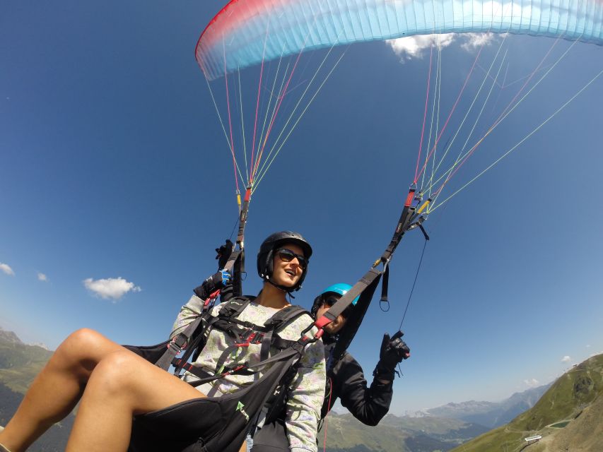 Davos: Tandem Paragliding Experience - Location and Booking Details