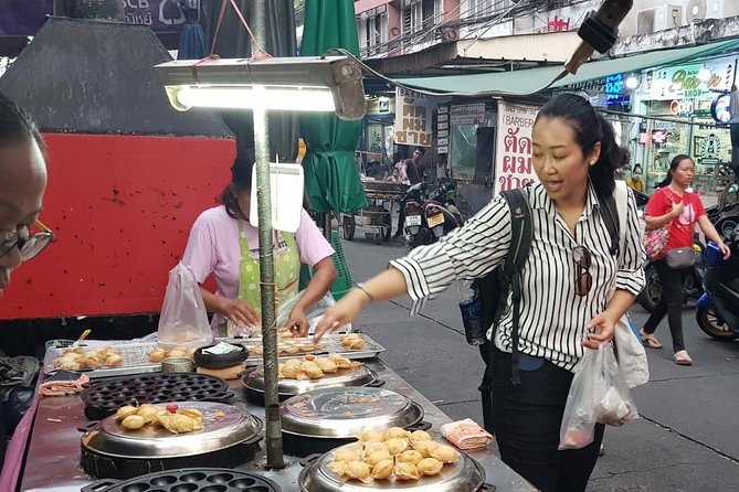 Delicious Food Tour With Tangmo - Savory Stops and Must-Try Dishes