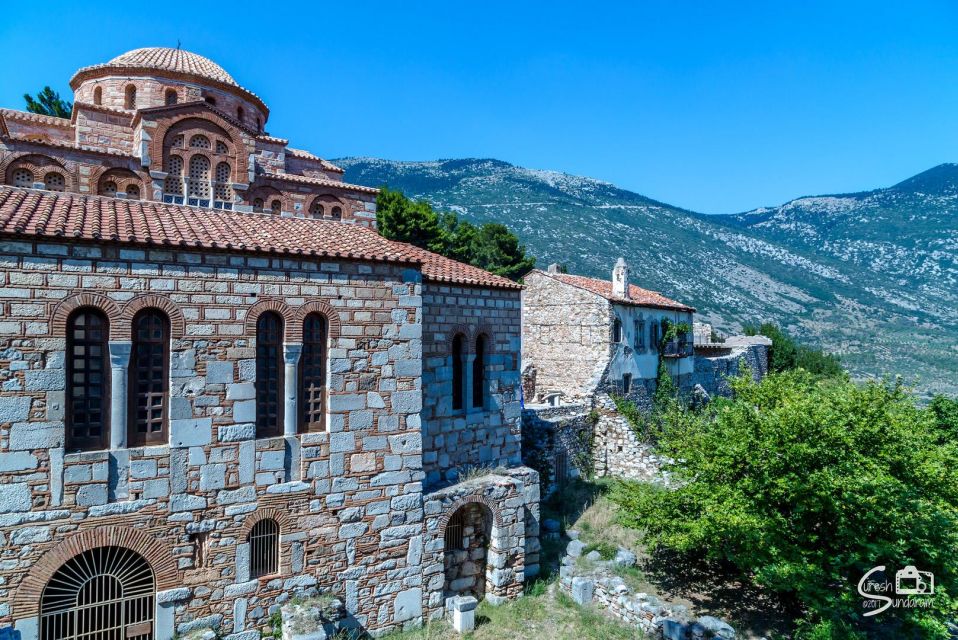 Delphi & Hosios Loukas Monastery Private Day Tour Plus Lunch - Unique Experience