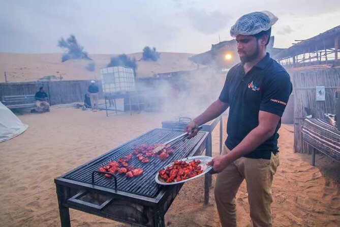 Desert Safari With Barbecue Dinner in Dubai - Entertainment and Cultural Shows