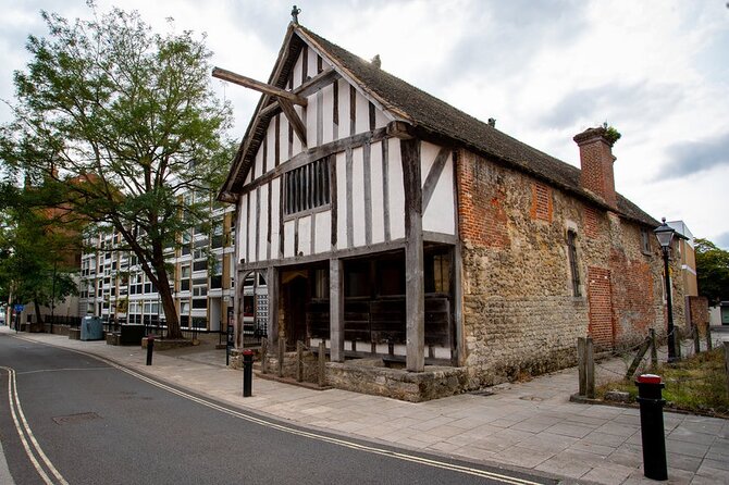 Discover Winchester and Southampton Medieval Cities on a Private Tour - Group Size Pricing