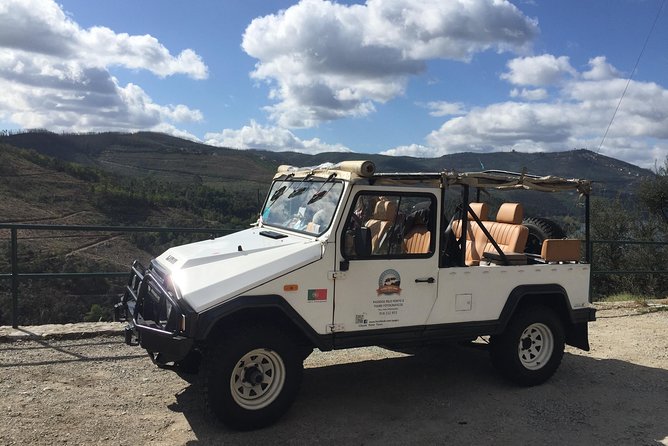 Douro Valley by Jeep UMM Classic English 4x4 - Contacting Customer Support