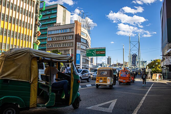 Downtown Johannesburg Tuk Tuk Tour With a Local Lunch - Insider Tips