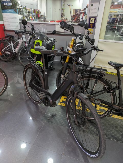 Ebike Rental -Granada - Inclusions