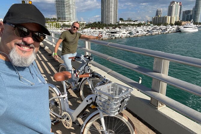 Electric Bike Rental Miami Beach - Equipment Features and Options