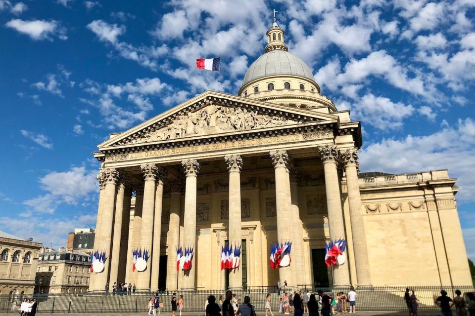 Emily in Paris Guided Walking Tour - Starting Location