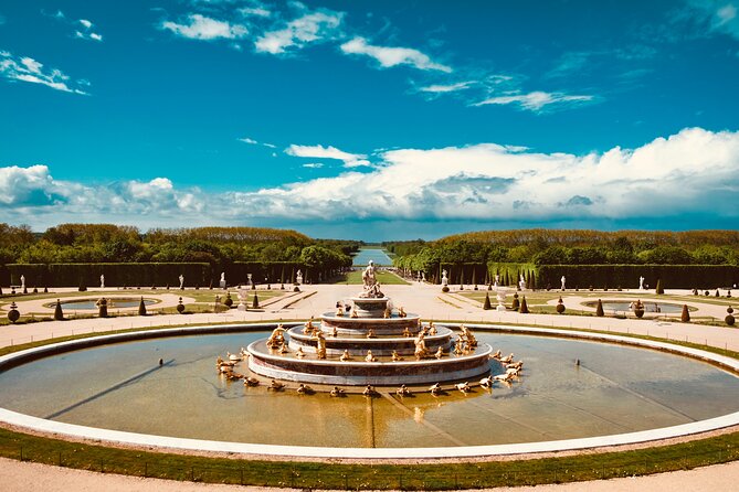 Excursion to Discover the Versailles Monarchy - Pricing Information