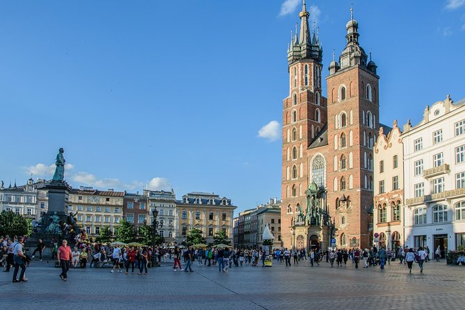 Family Tour of Krakow Old Town With Sweets Factory & Cruise - Family-Friendly Cruise