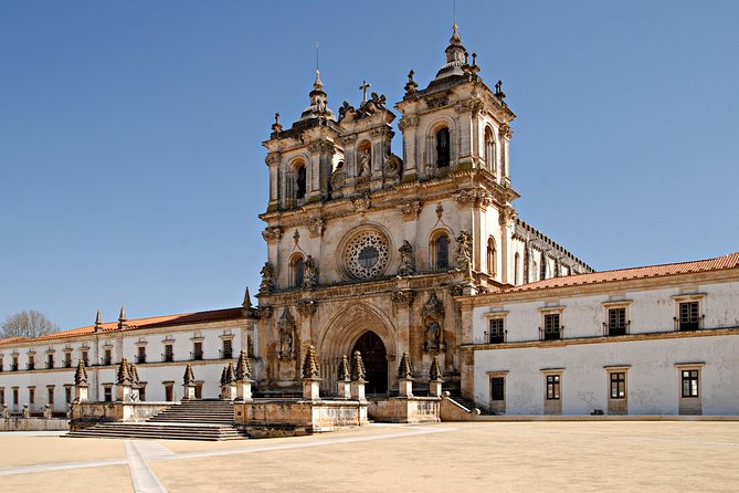 Fátima Batalha Nazaré and Óbidos Full Day Tour From Lisbon - Assistance and Support