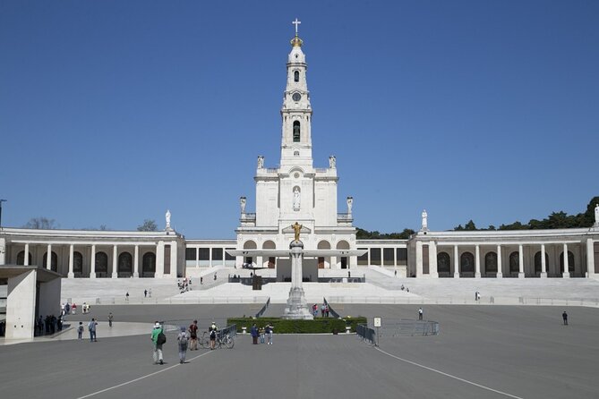 Fátima Private Tour - Learn About the Apparition of Virgin Mary