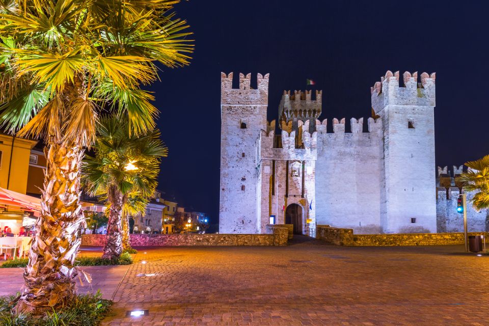 Festive Journey in Sirmione Christmas Walking Tour - Tour Highlights